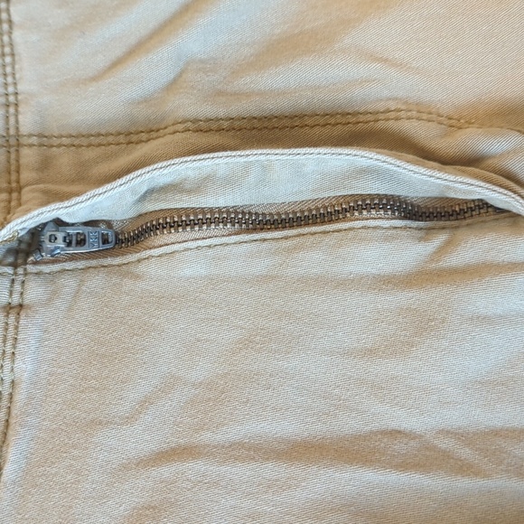 Iron Flex khaki cargo shorts 32 waist - Picture 3 of 7